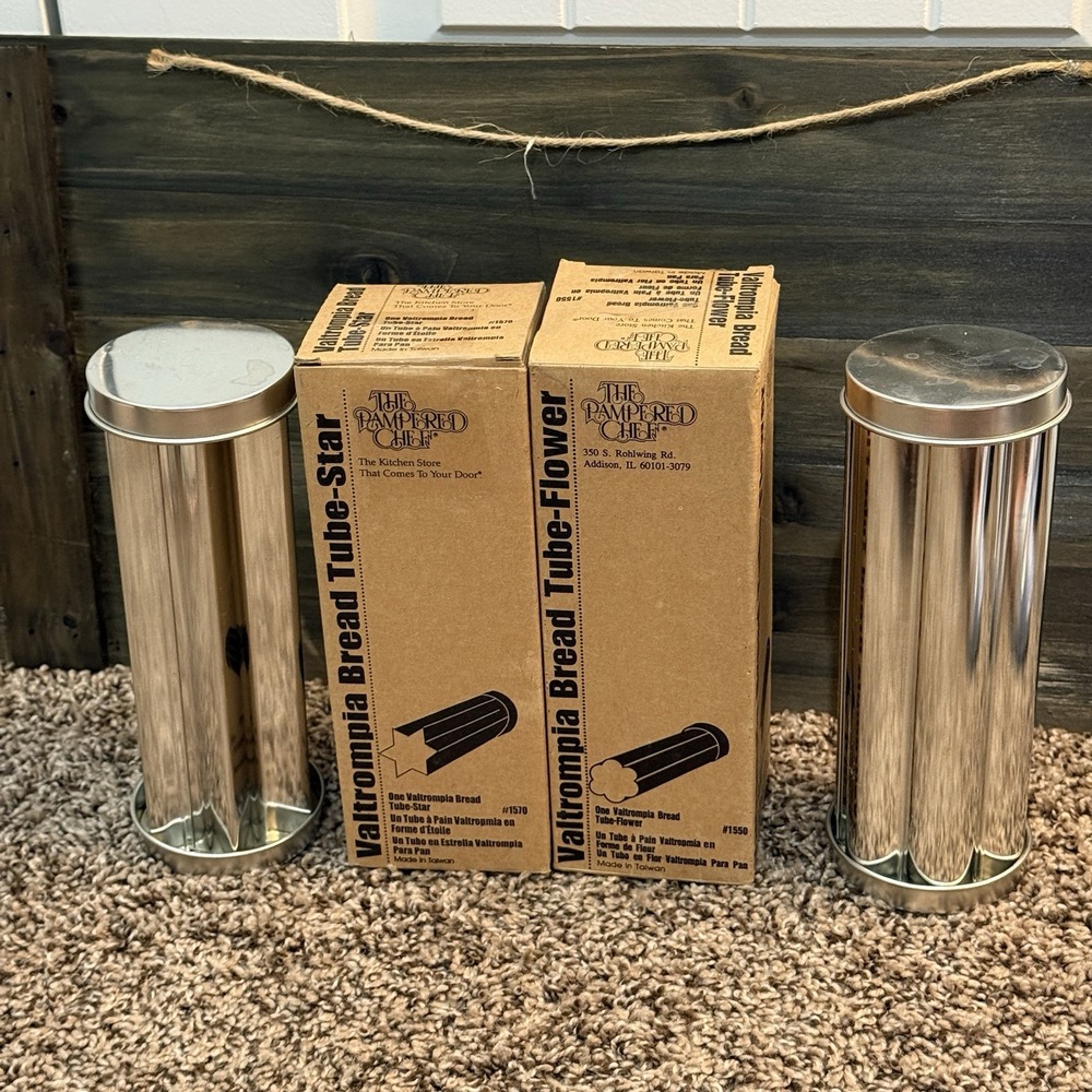 The Pampered Chef Valtrompia Bread Tubes Star‎ Flower Retired